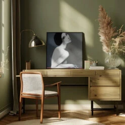 Brunette - Square Stretched Canvas, Poster Or Fine Art Print(Brunette Square Stretched Canvas Poster Or Fine Art Print) -Heart Wall Art Store Brunette Square Stretched Canvas Poster or Fine Art Print I Heart Wall Art 43084086