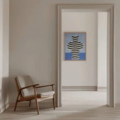 Striped Vase Illusion - Stretched Canvas, Poster Or Fine Art Print(Striped Vase Illusion Stretched Canvas Poster Or Fine Art Print) -Heart Wall Art Store pictufy interior beige armchair ratio 5x7 2551435