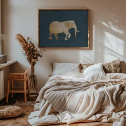 Gold Elephants Turquoise - Stretched Canvas, Poster Or Fine Art Print(Gold Elephants Turquoise Stretched Canvas Poster Or Fine Art Print) -Heart Wall Art Store pictufy interior warm beige bedroom horizontal rat 2991354